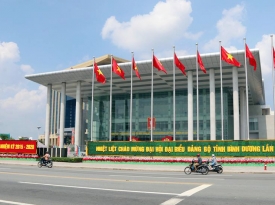 VÁCH KÍNH CÁP KẾT CẤU